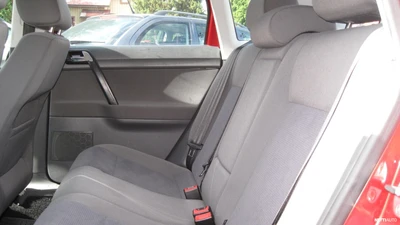 Volkswagen Polo 2007, kuva 4/5