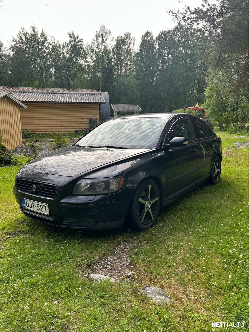 Volvo S40