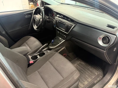 Toyota Auris 1,8 Hybrid Comfort 5ov 2012, photo 6/11