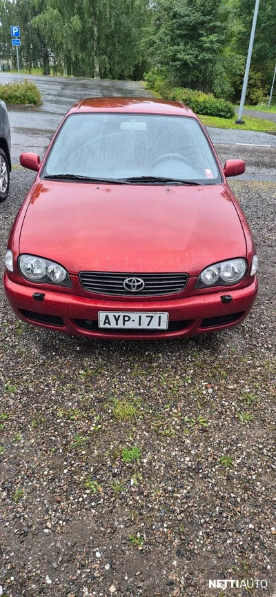 Toyota Corolla 1,4 VVT-i Linea Terra 4d 2000, photo 2/9