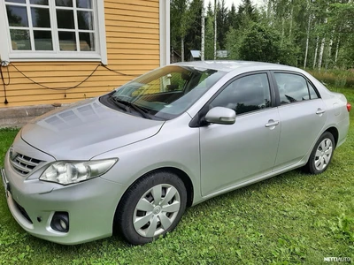 Toyota Corolla 2011, photo 2/3