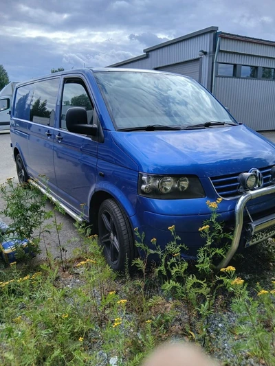 Volkswagen Transporter 2008, kuva 2/7