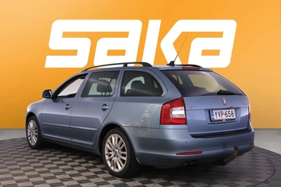Skoda Octavia 2010, photo 5/10