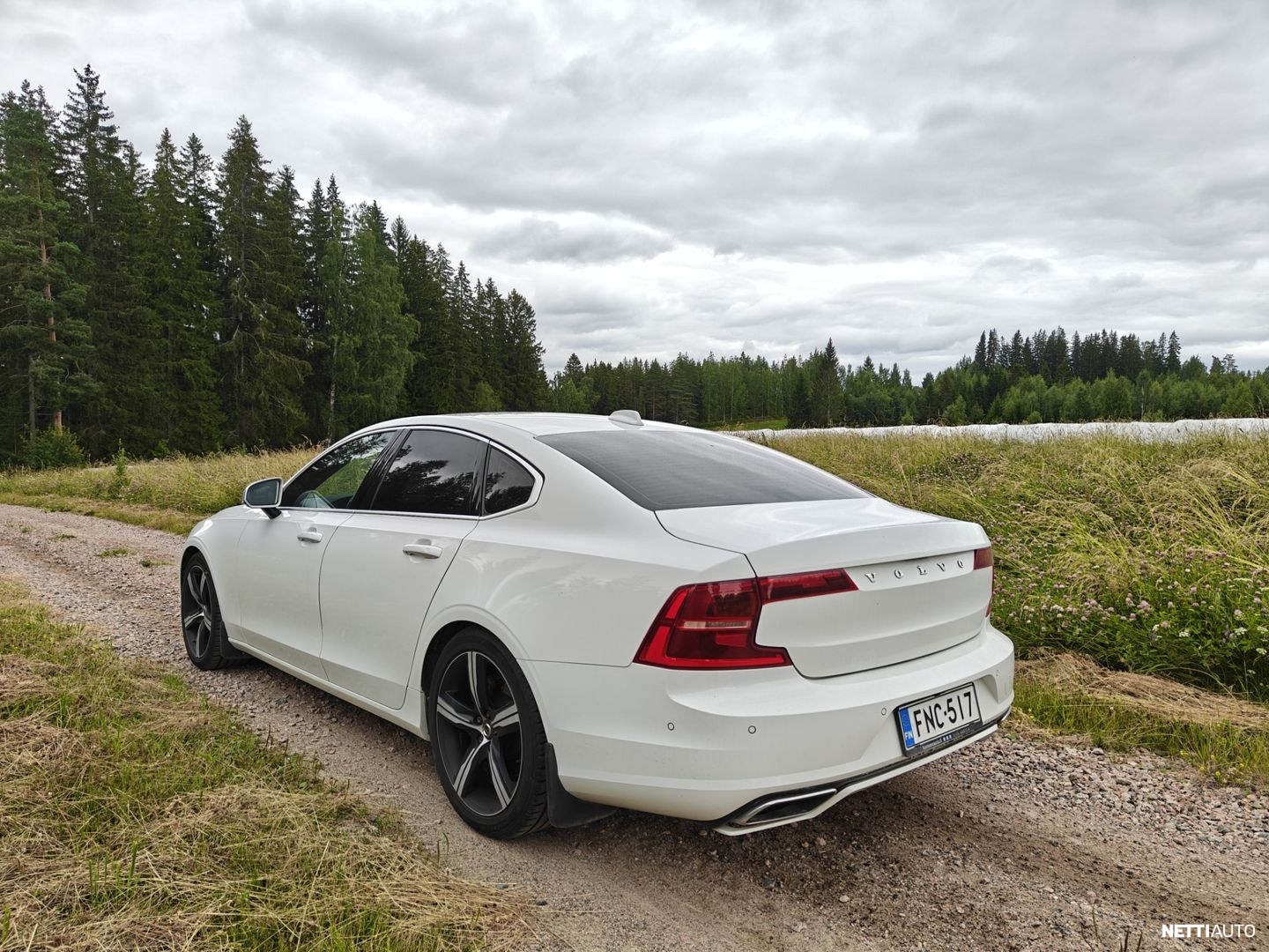 Volvo S90 2018, photo 4/19