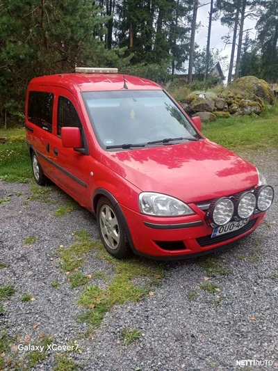 Opel Combo Tour 1,7 CDTI 74kW MT5 2009, photo 3/4