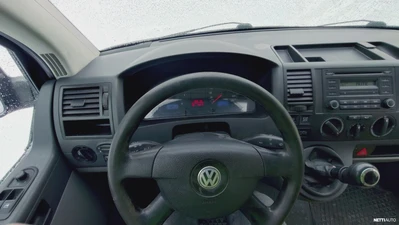 Volkswagen Transporter 2009, photo 2/7