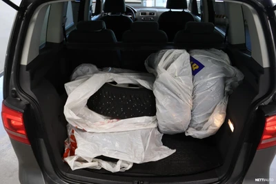 Volkswagen Touran 2011, photo 5/16