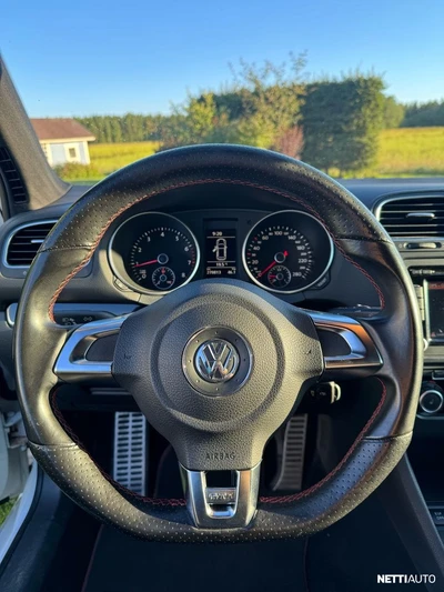 Volkswagen Golf 2010, photo 7/16