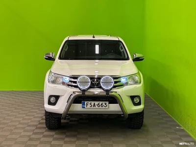 Toyota Hilux 2017, photo 2/19