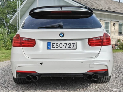 BMW 330 2012, photo 4/12