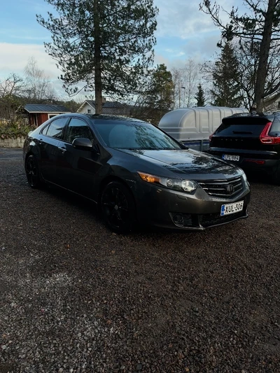 Honda Accord 4D DSL 2,2 i-DTEC Executive 2009, kuva 1/12