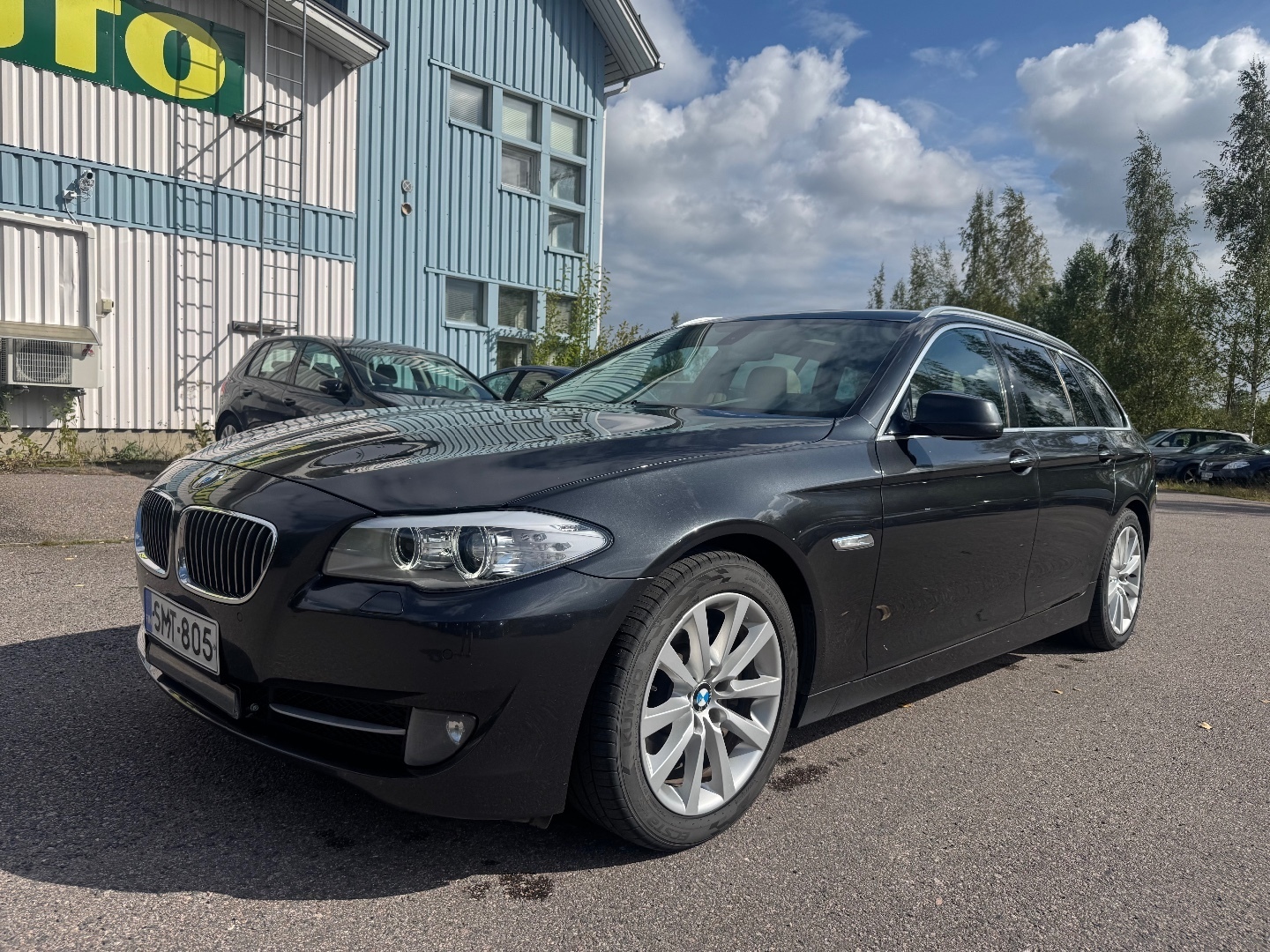 BMW 525