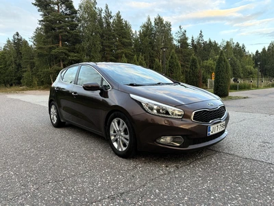 Kia Ceed Siistikuntoinen 2013, photo 3/10