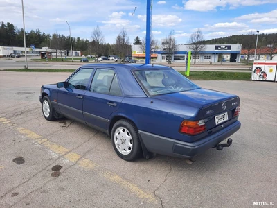 Mercedes-Benz E 300E 4Matic 1988, kuva 3/7