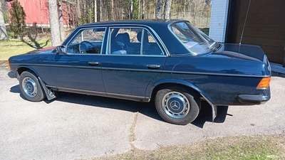 Mercedes-Benz 200 200 1982, kuva 3/10