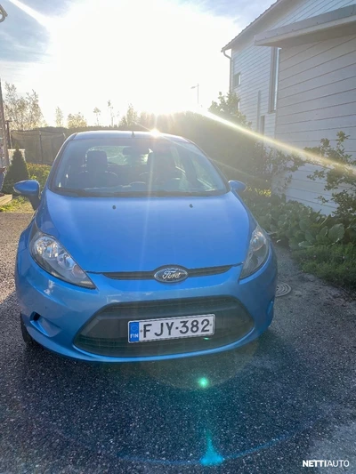 Ford Fiesta 1,25 60 hv Trend M5 5-ovinen 2011, photo 6/7