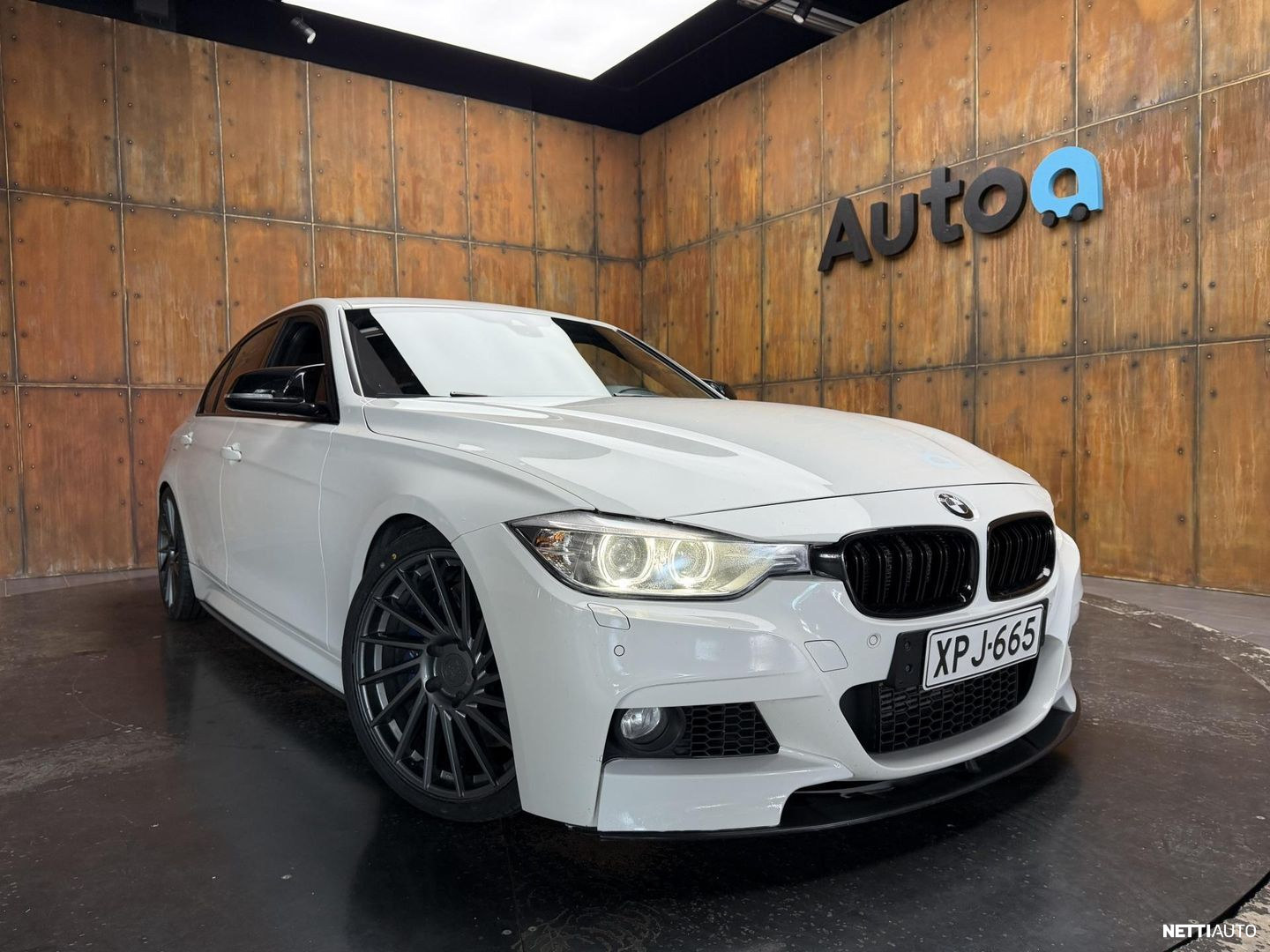BMW 335