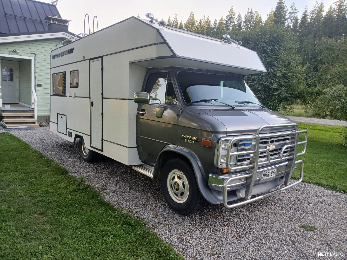 Chevrolet Chevy Van