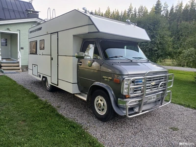 Chevrolet Chevy Van 1989, kuva 1/20