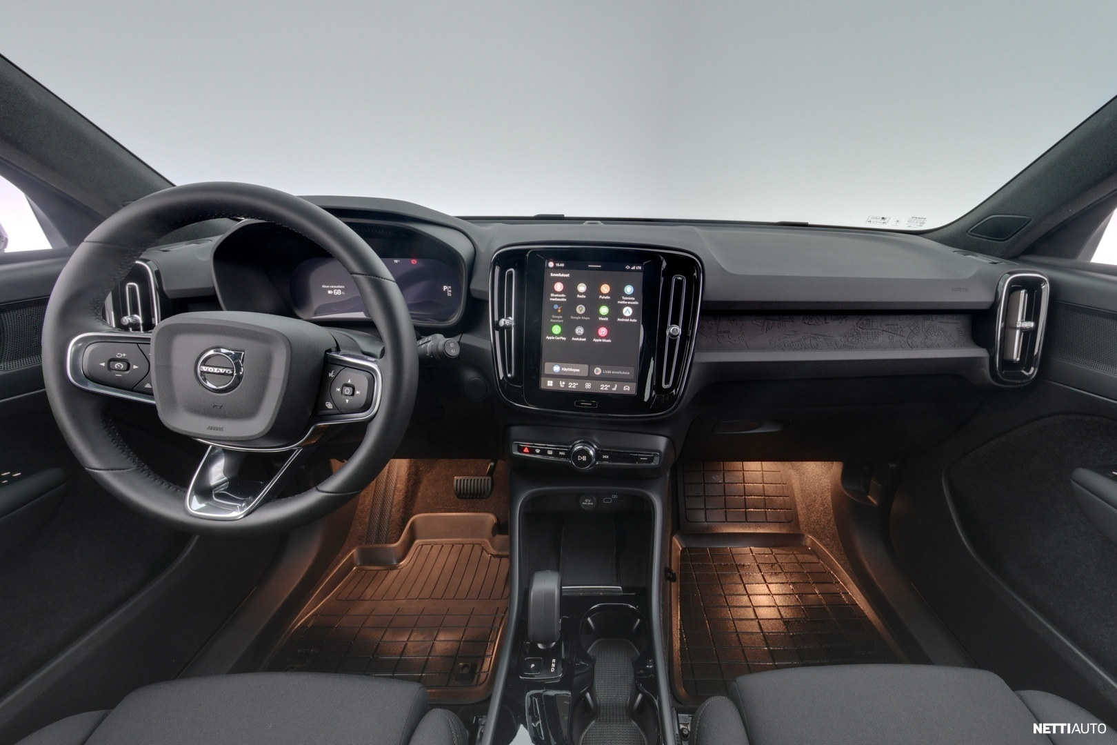 Volvo XC40 2023, kuva 7/19