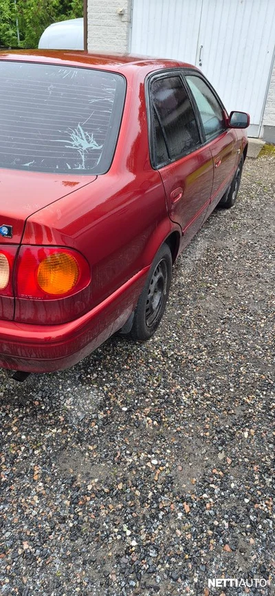 Toyota Corolla 1,4 VVT-i Linea Terra 4d 2000, photo 6/9