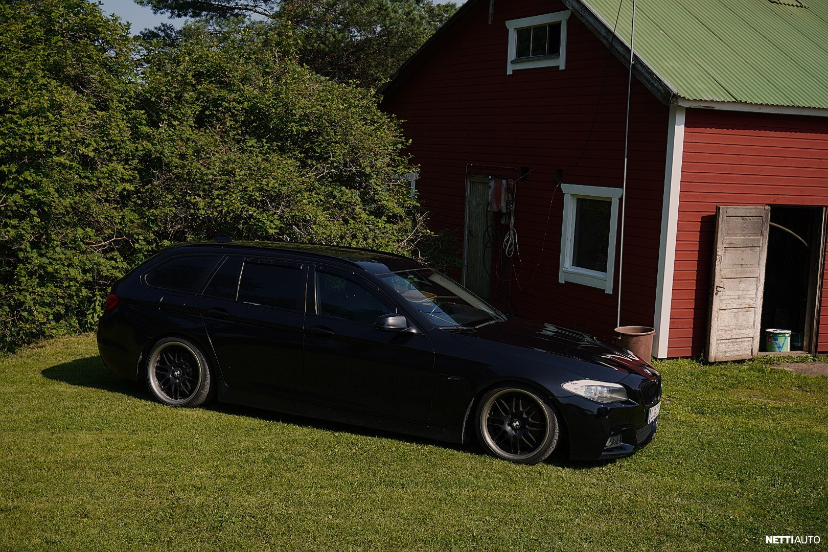 BMW 520
