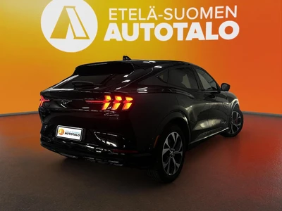 Ford Mustang Mach-E 2022, kuva 3/10