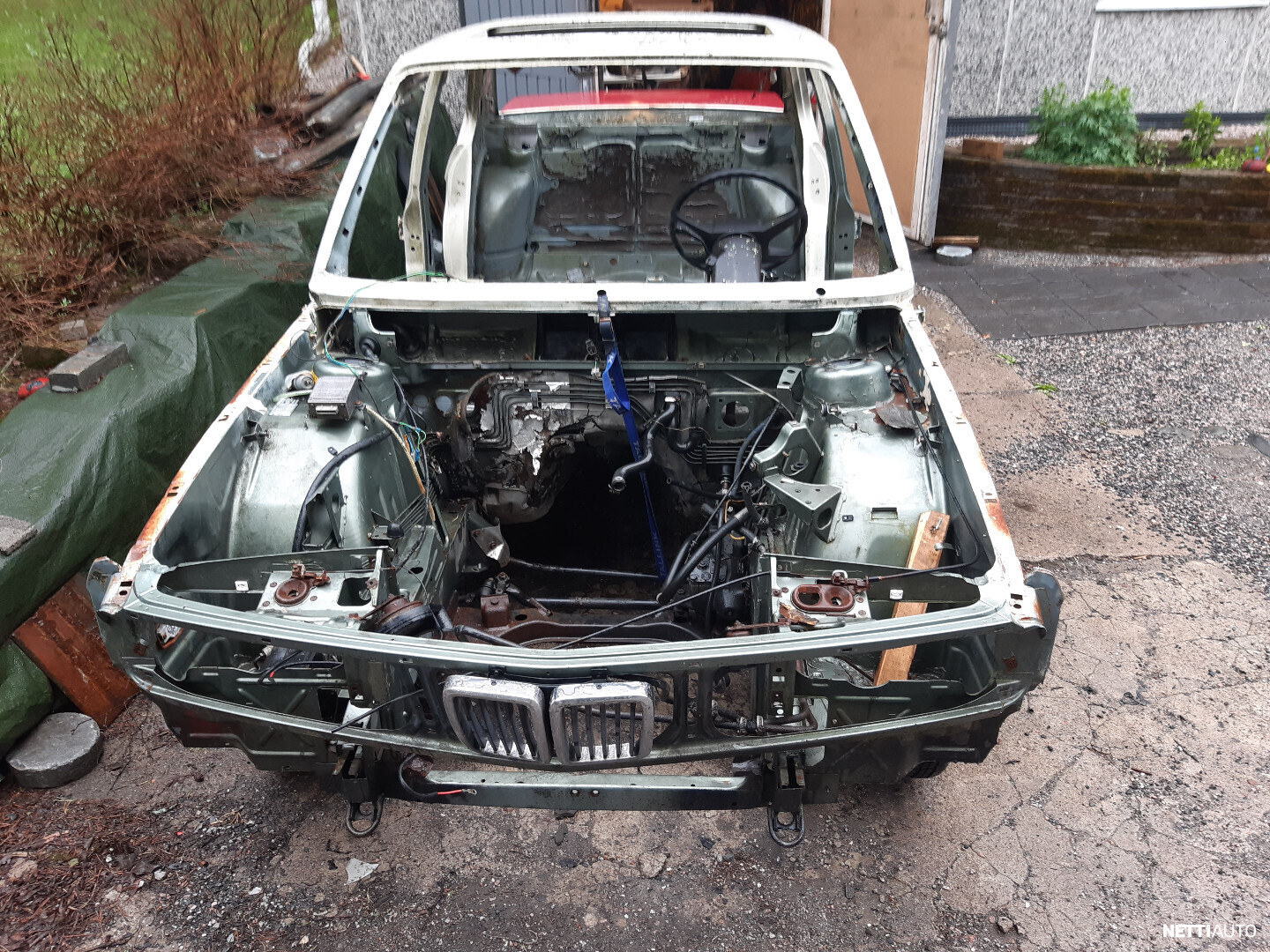 BMW 528