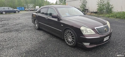 Toyota Crown 2004, kuva 3/8