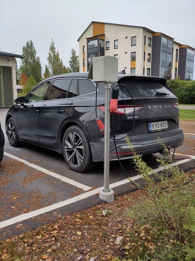 Skoda Enyaq 80 iV 2021, photo 4/6