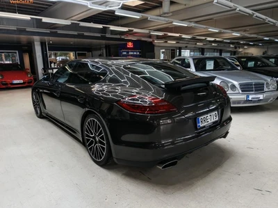 Porsche Panamera 3.6 V6 4X4 2011, photo 5/23