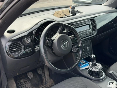 Volkswagen Beetle 2012, kuva 4/4