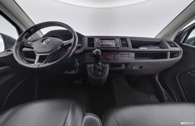 Volkswagen Caravelle 2018, photo 7/43