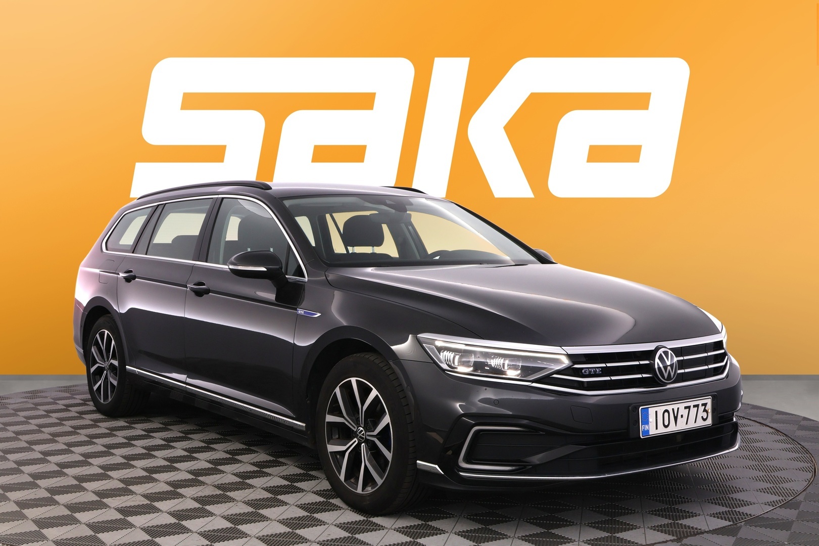 Volkswagen Passat Variant GTE Plug-In Hybrid 160 kW DSG-automaatti