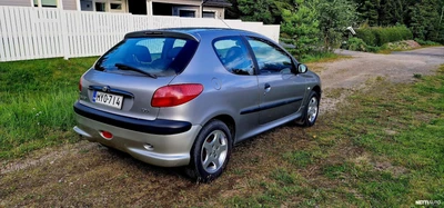 Peugeot 206 2001, kuva 3/11