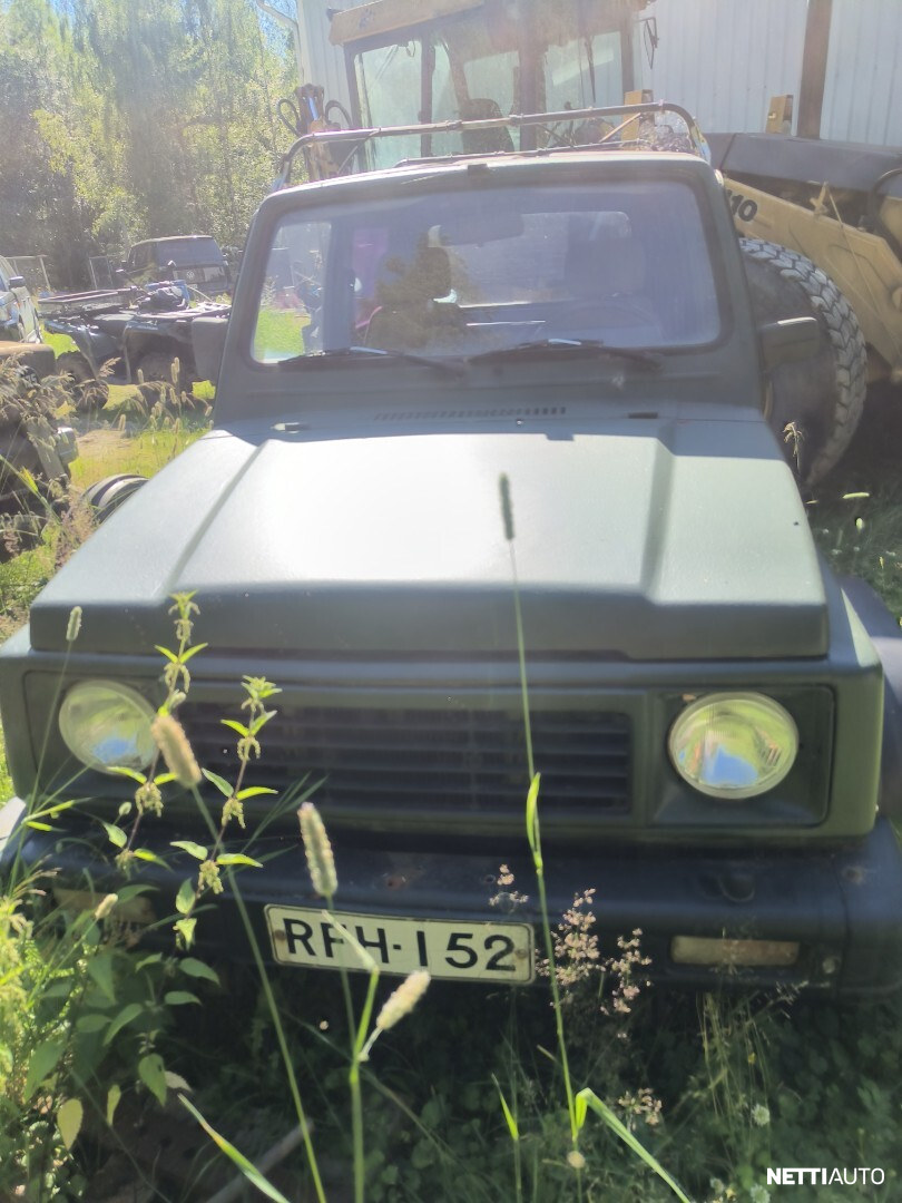 Suzuki Samurai