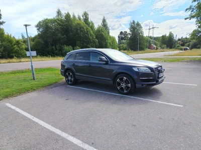 Audi Q7 2007, kuva 2/8