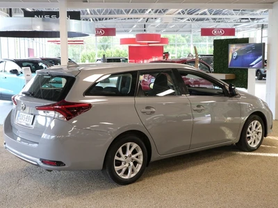 Toyota Auris 2018, photo 3/10