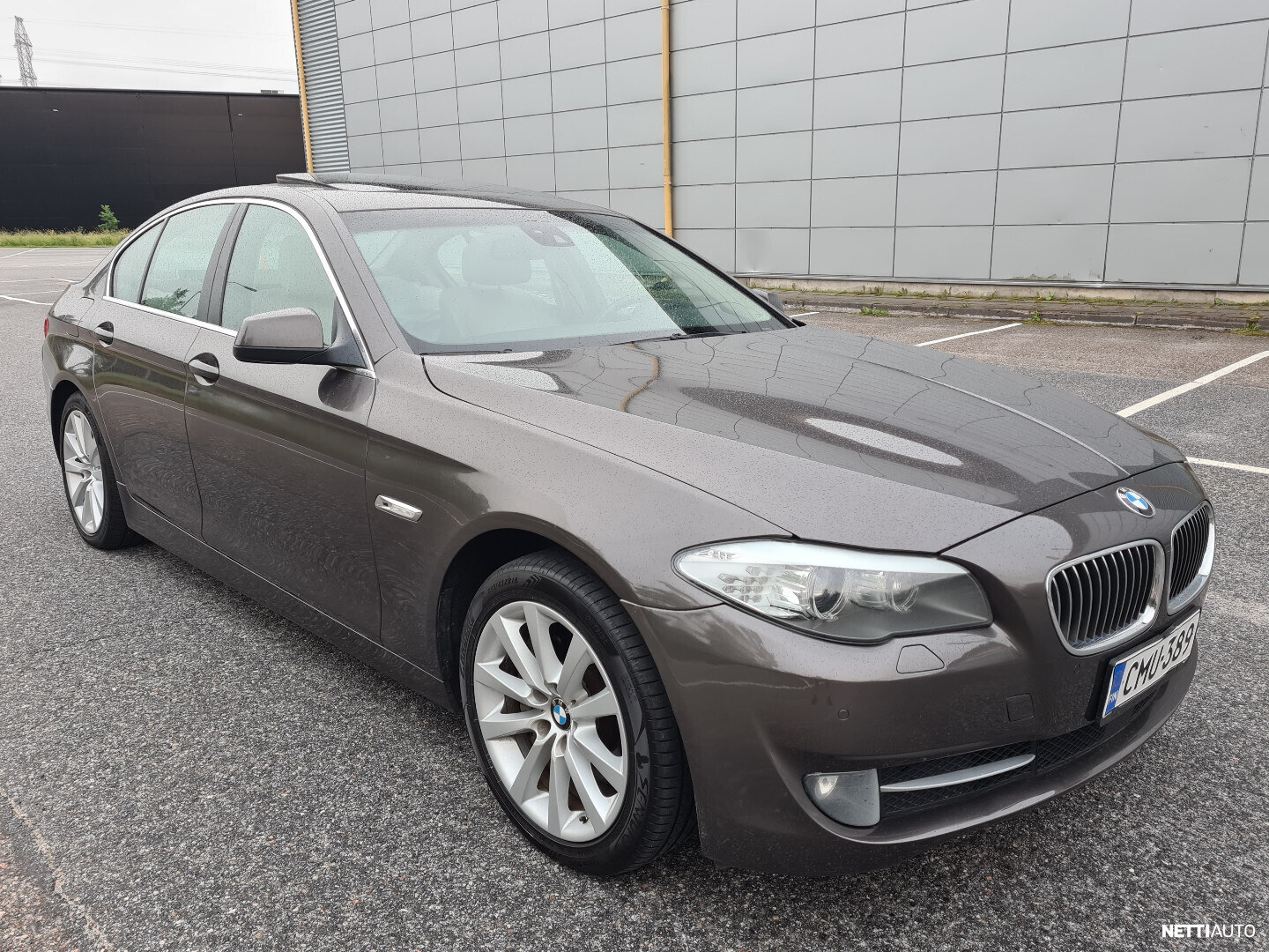 BMW 525