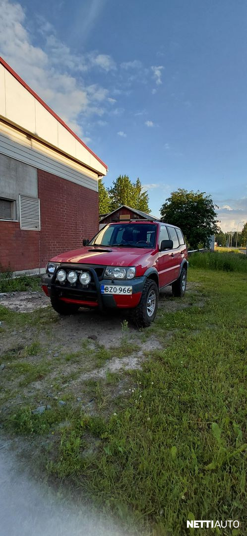 Nissan Terrano II