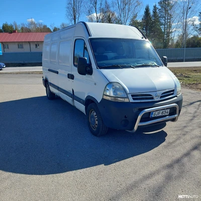 Nissan Interstar 2010, photo 2/10
