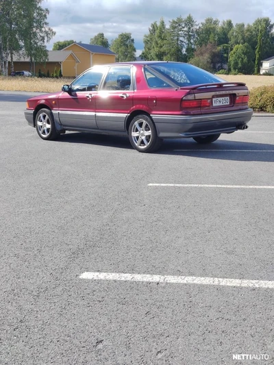 Mitsubishi Galant GTI-16V 1992, photo 6/13