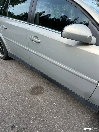 Opel Vectra 2005, photo 3/12