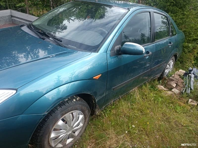 Ford Focus Sedan 2000, photo 7/11