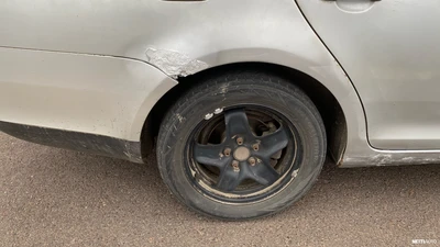 Volkswagen Jetta 2005, kuva 6/8