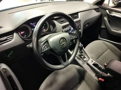 Skoda Octavia 2019, kuva 6/16
