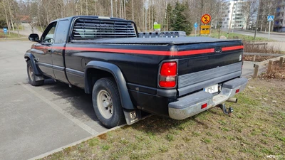 Dodge Ram 1500 SLT Laramie 1998, photo 3/4