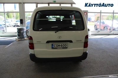 Toyota Hiace 2,5 D-4D 95 5ov 2007, photo 4/16