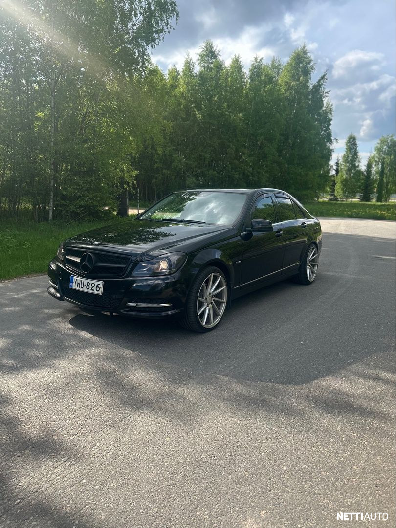 Mercedes-Benz C 2012, photo 2/9