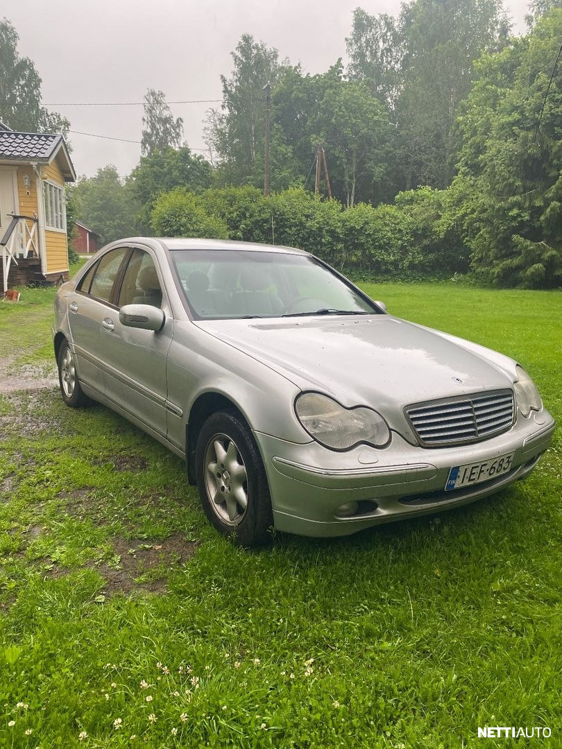Mercedes-Benz C 200